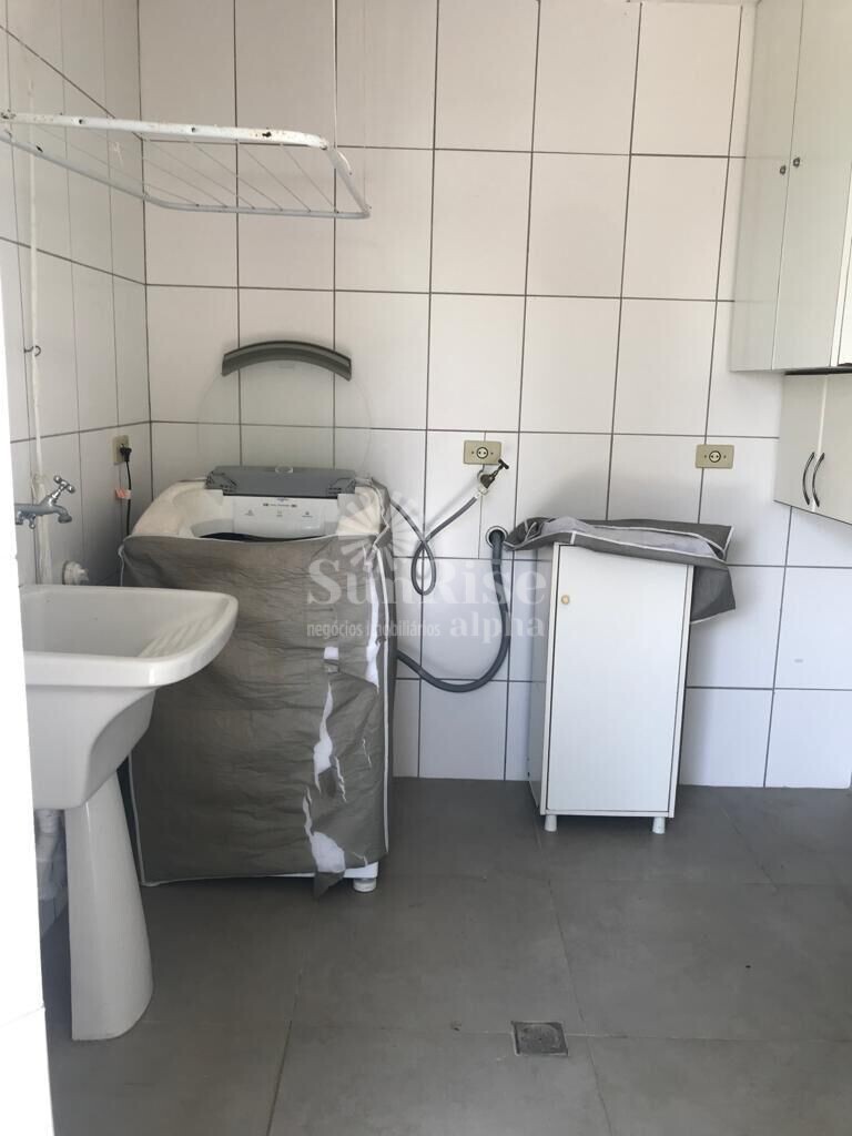 Casa à venda com 4 quartos, 370m² - Foto 13