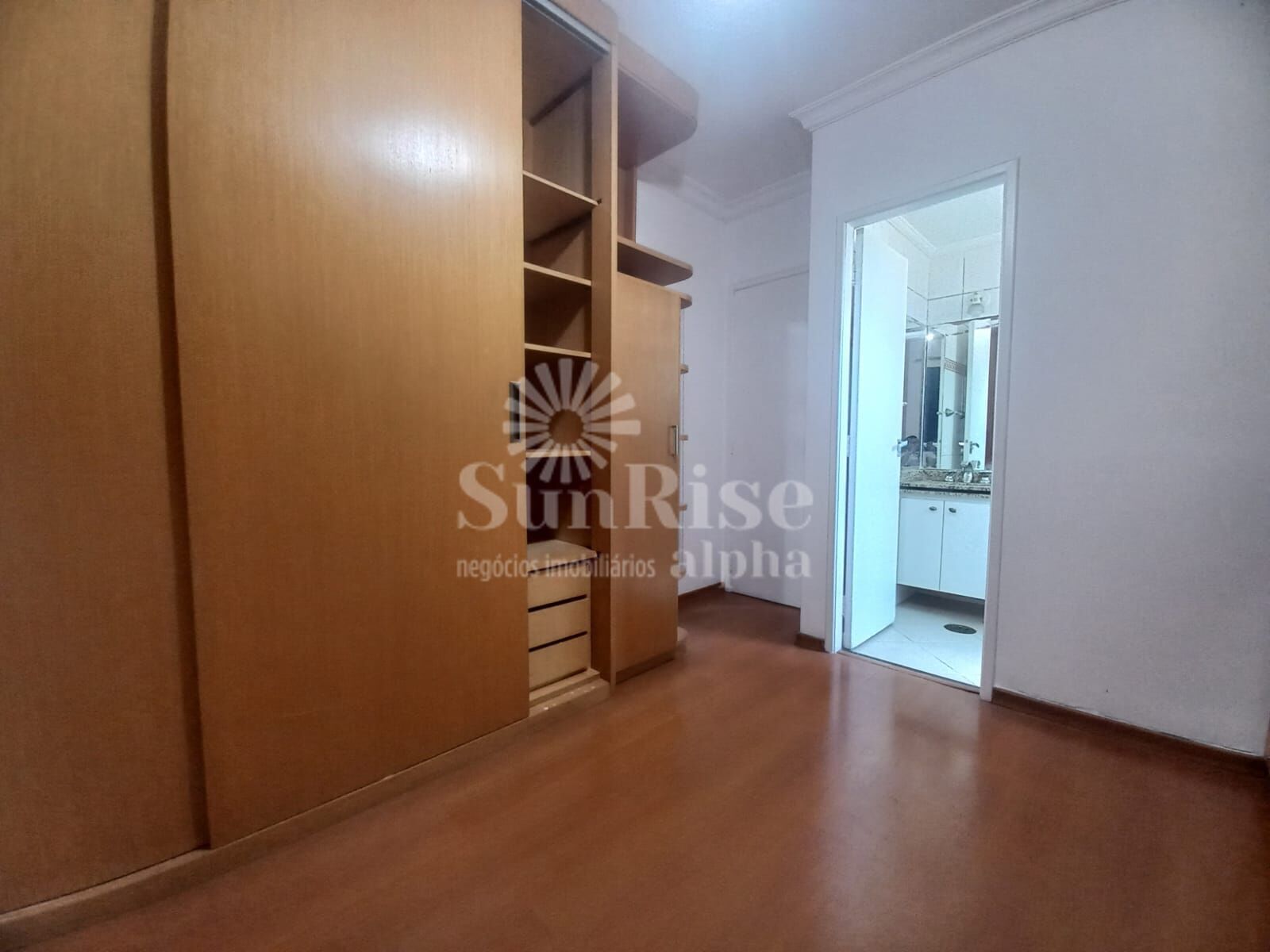 Apartamento à venda com 3 quartos, 83m² - Foto 3