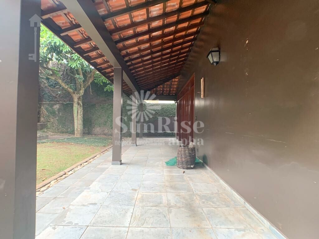 Casa de Condomínio à venda com 4 quartos, 246m² - Foto 45