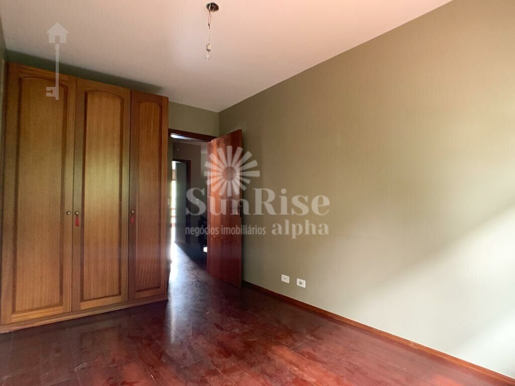 Casa de Condomínio à venda com 4 quartos, 246m² - Foto 19