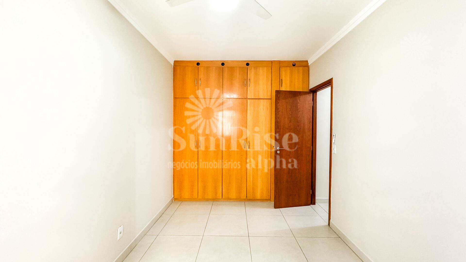 Apartamento para alugar com 1 quarto, 57m² - Foto 14