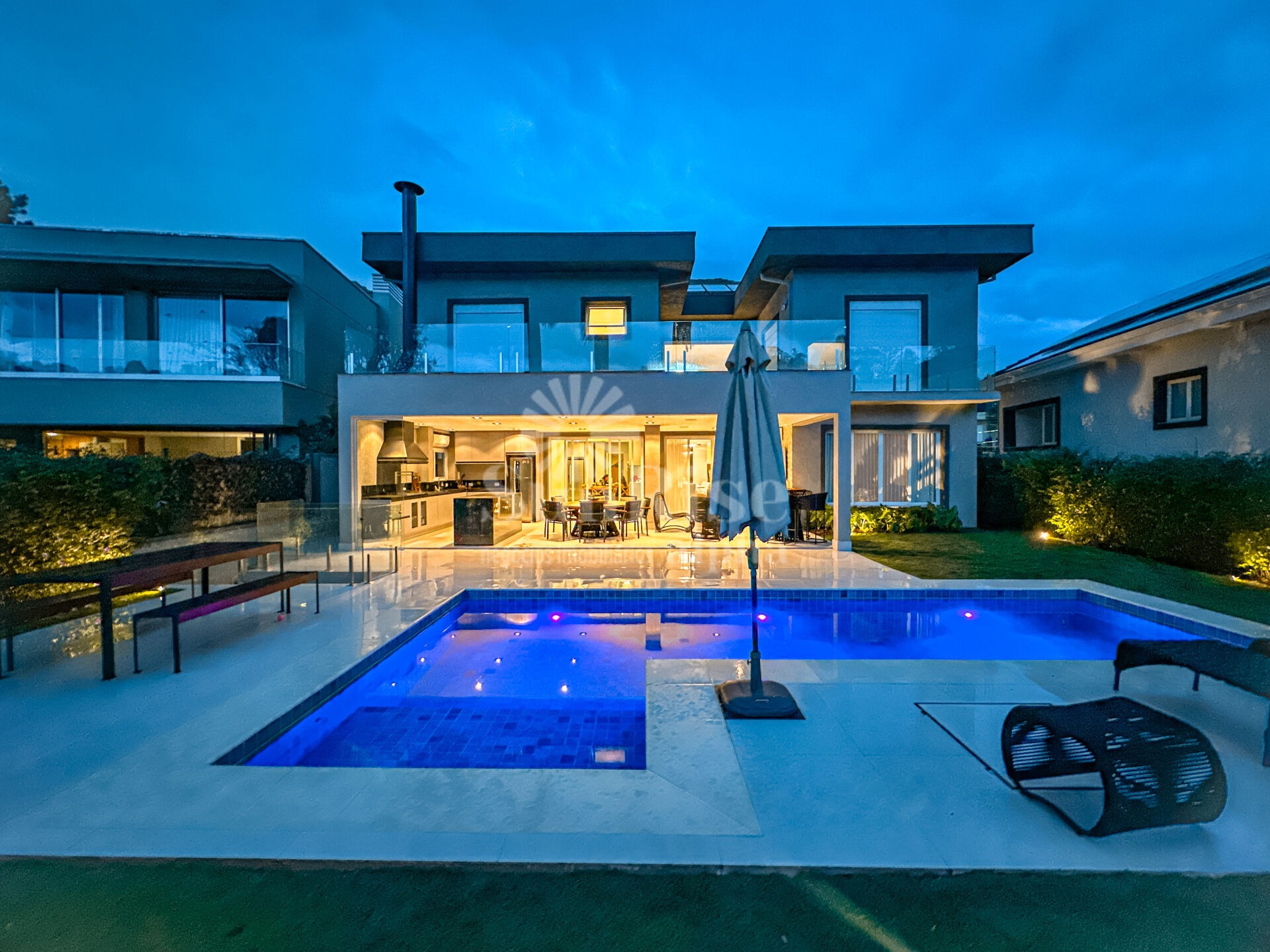Casa à venda com 4 quartos, 540m² - Foto 37