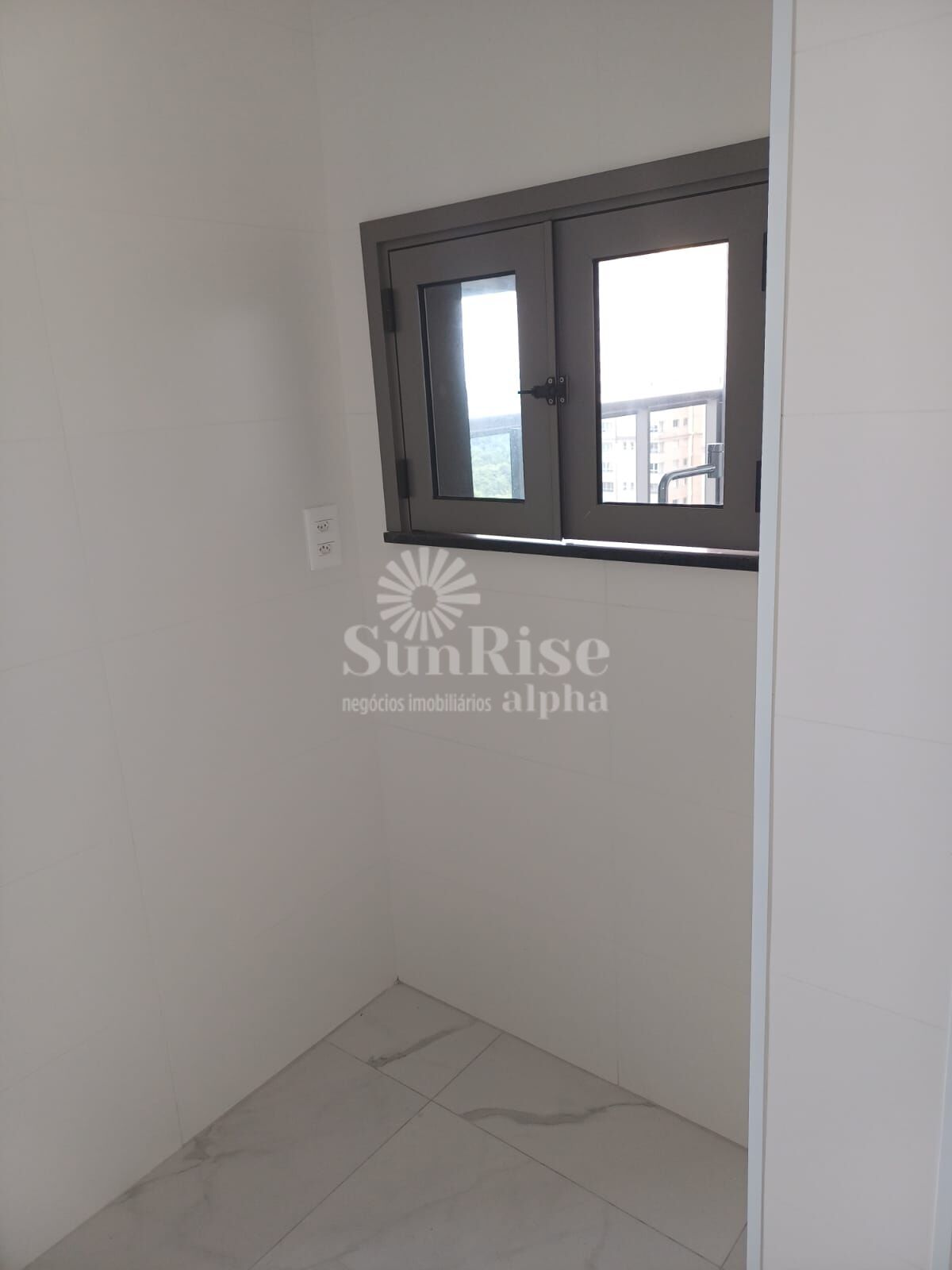 Apartamento à venda com 3 quartos, 123m² - Foto 10