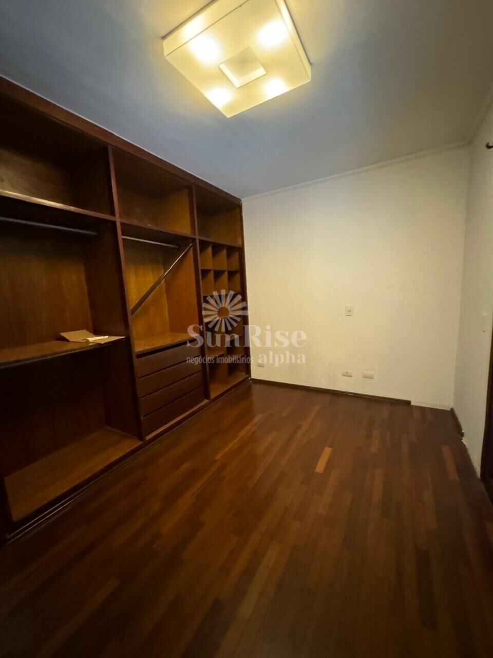 Casa à venda com 3 quartos, 420m² - Foto 25