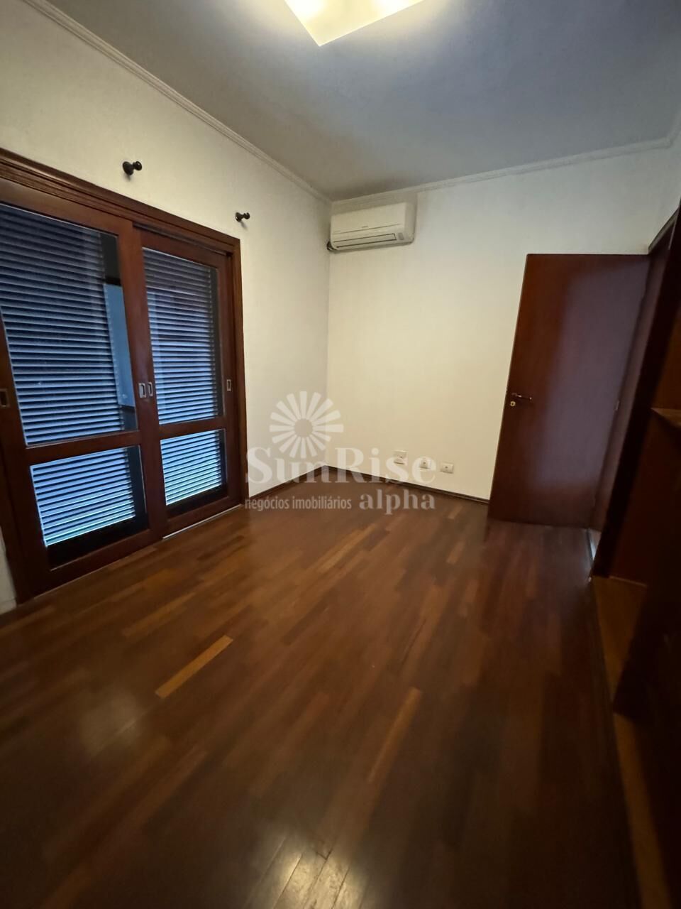 Casa à venda com 3 quartos, 420m² - Foto 24