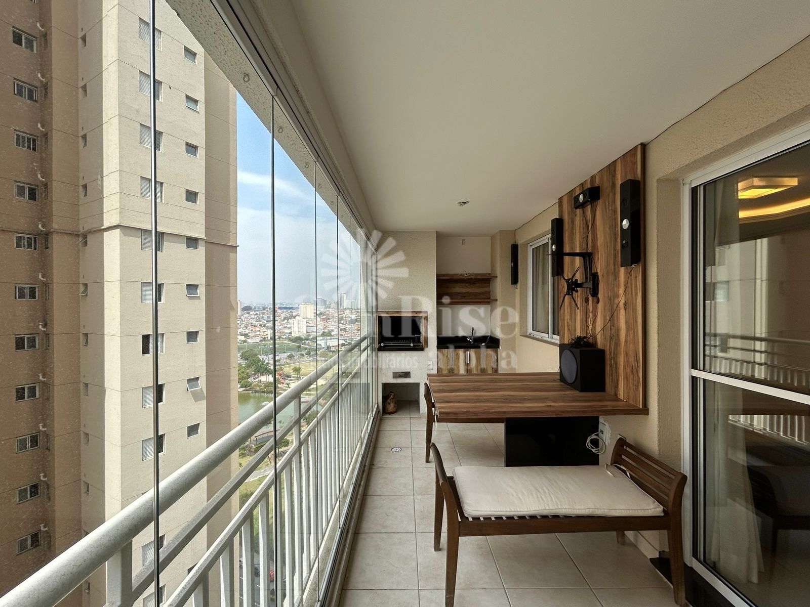 Apartamento à venda com 2 quartos, 105m² - Foto 8