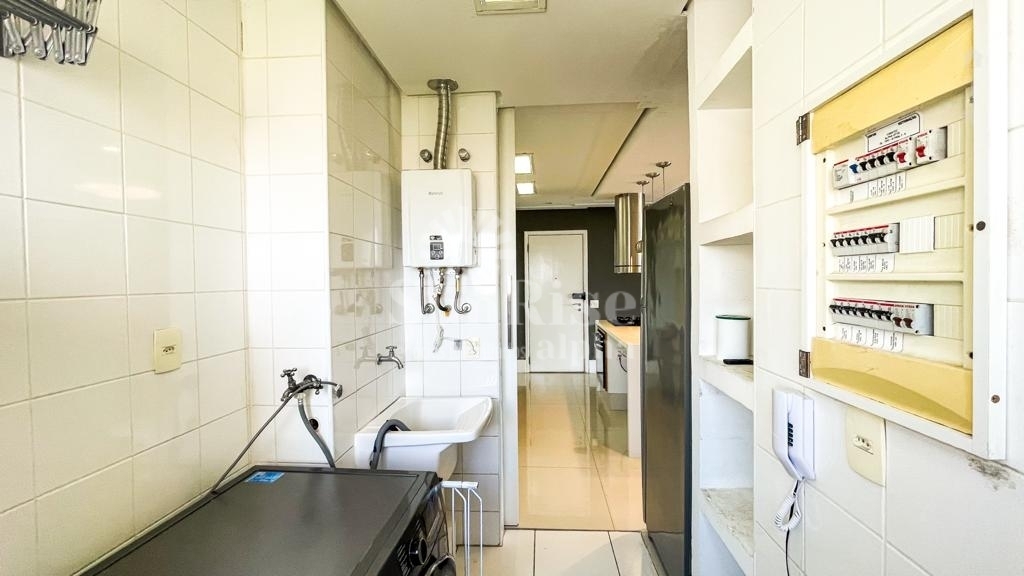 Apartamento para alugar com 2 quartos, 110m² - Foto 17
