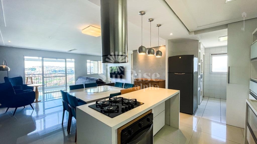 Apartamento para alugar com 2 quartos, 110m² - Foto 4