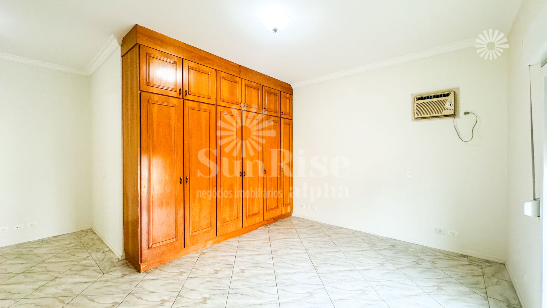 Casa para alugar com 4 quartos, 400m² - Foto 43