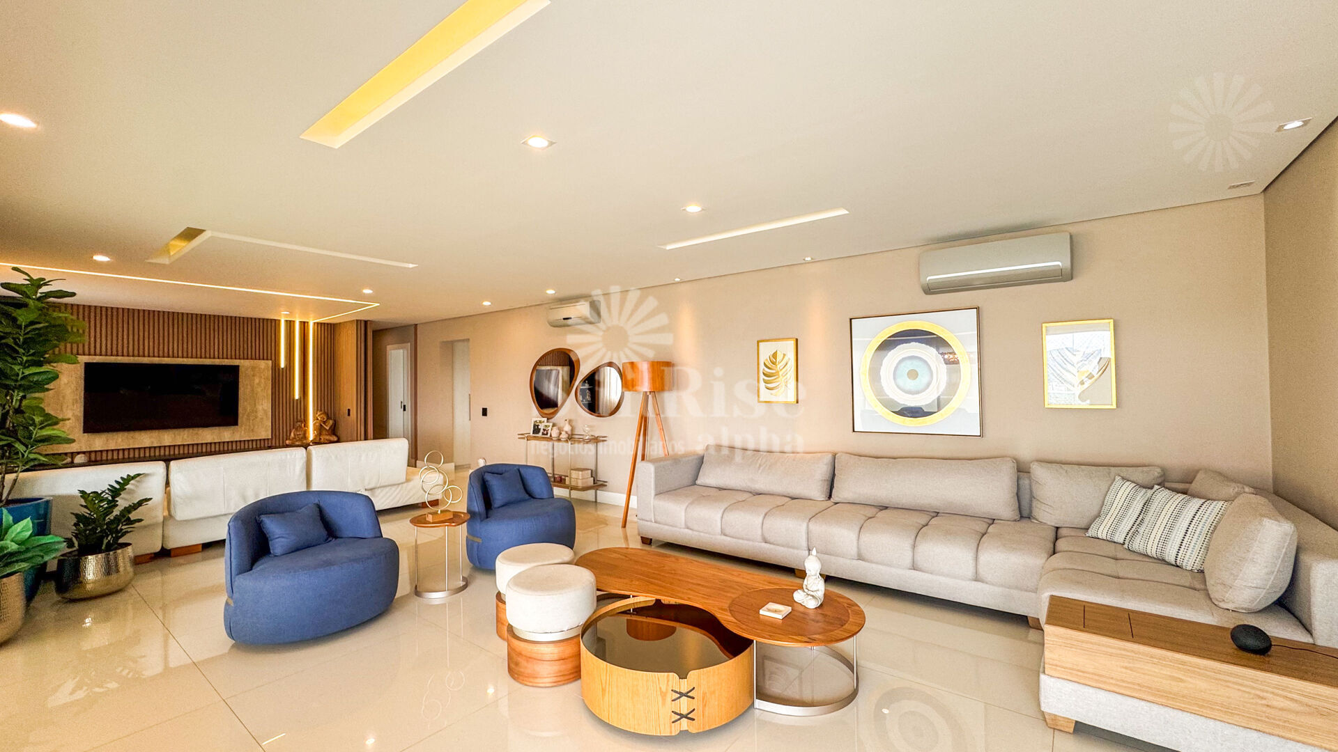 Apartamento, 3 quartos, 212 m² - Foto 1