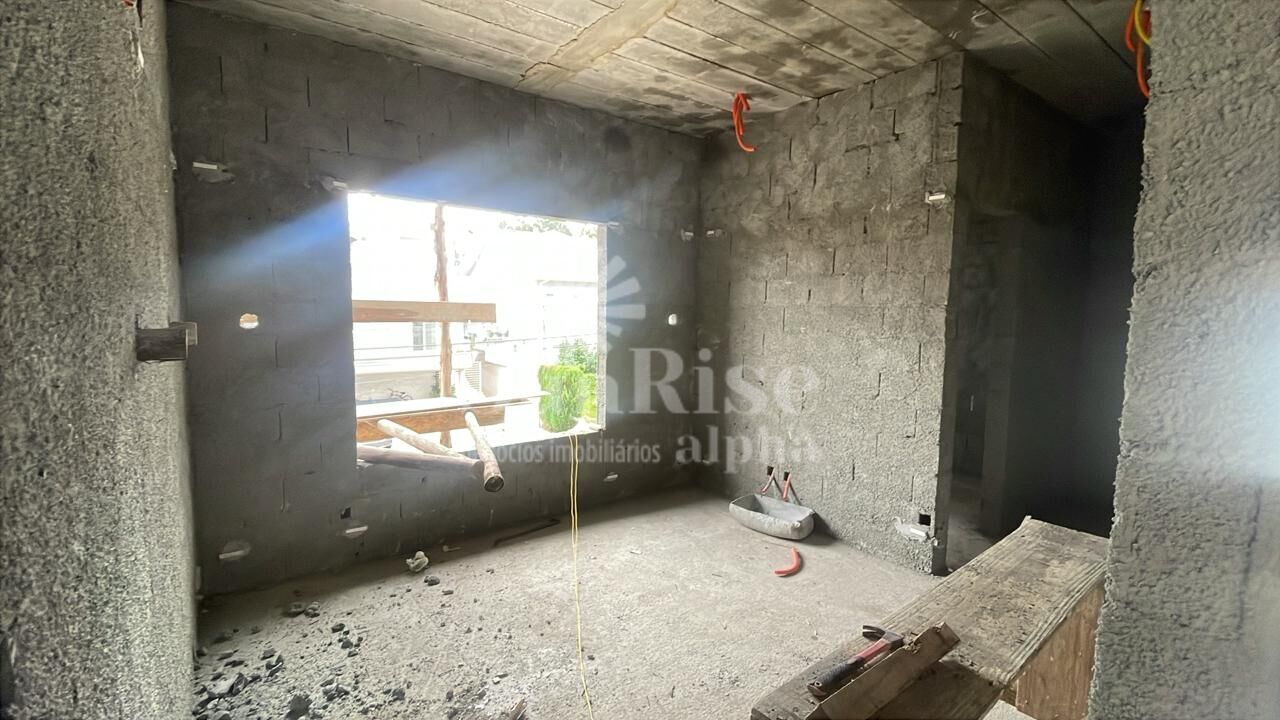 Casa à venda com 4 quartos, 330m² - Foto 13