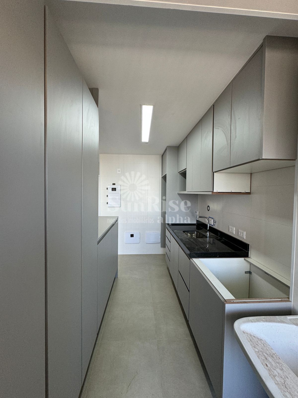 Apartamento para alugar com 2 quartos, 95m² - Foto 15