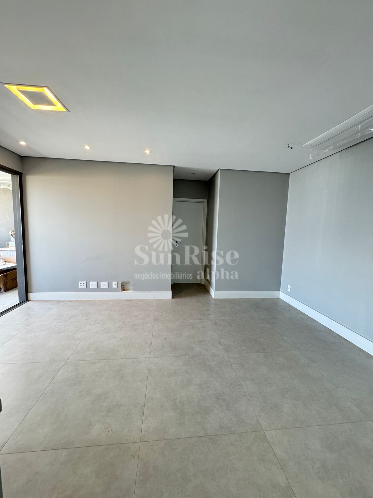 Apartamento para alugar com 2 quartos, 95m² - Foto 2