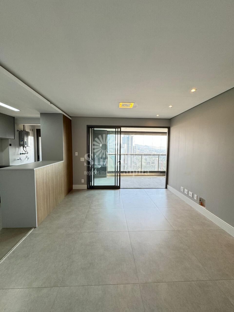 Apartamento para alugar com 2 quartos, 95m² - Foto 1