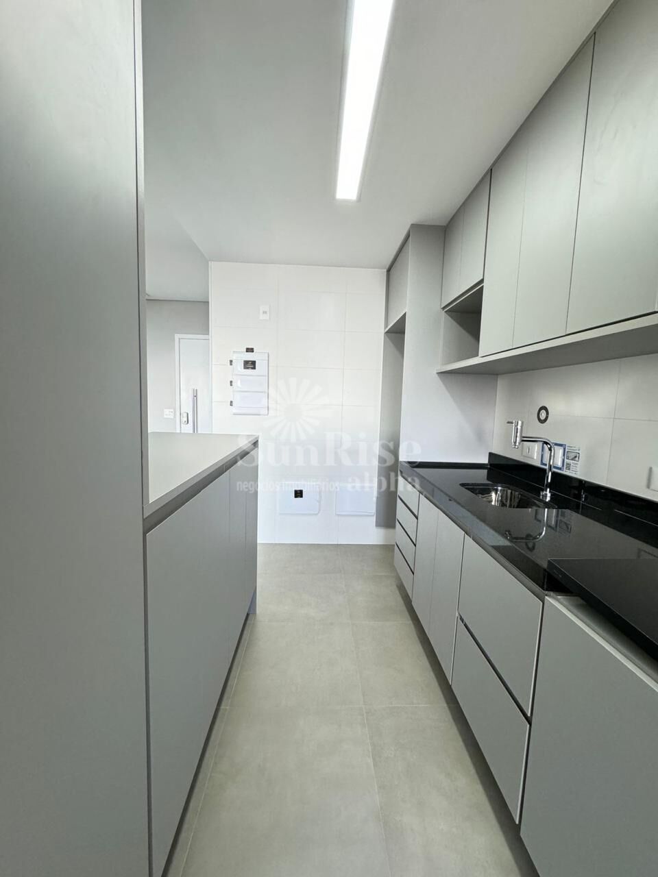 Apartamento para alugar com 2 quartos, 95m² - Foto 17