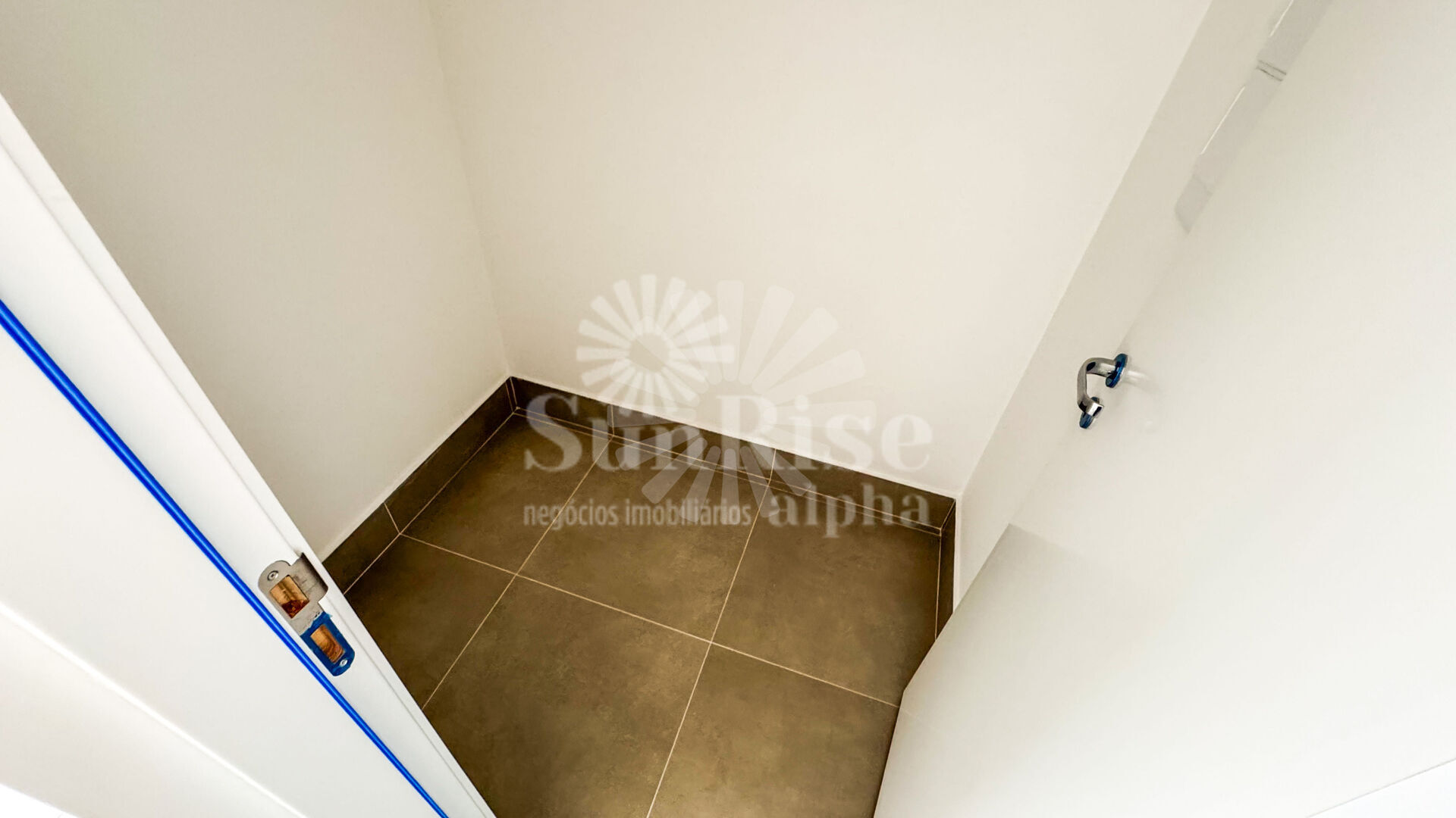 Apartamento à venda com 4 quartos, 180m² - Foto 34