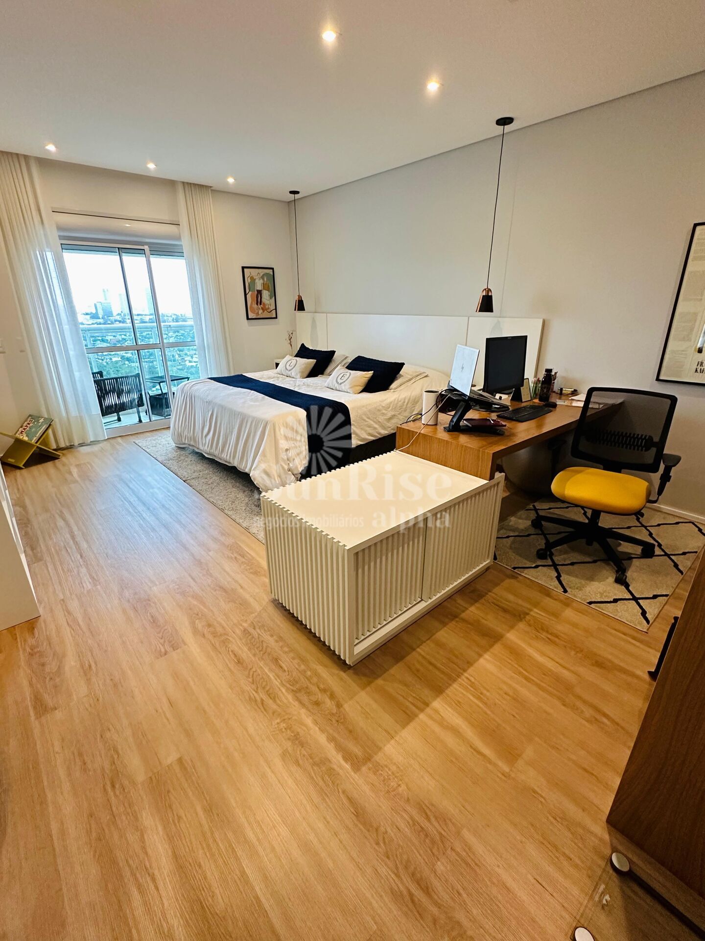 Apartamento para alugar com 3 quartos, 200m² - Foto 16