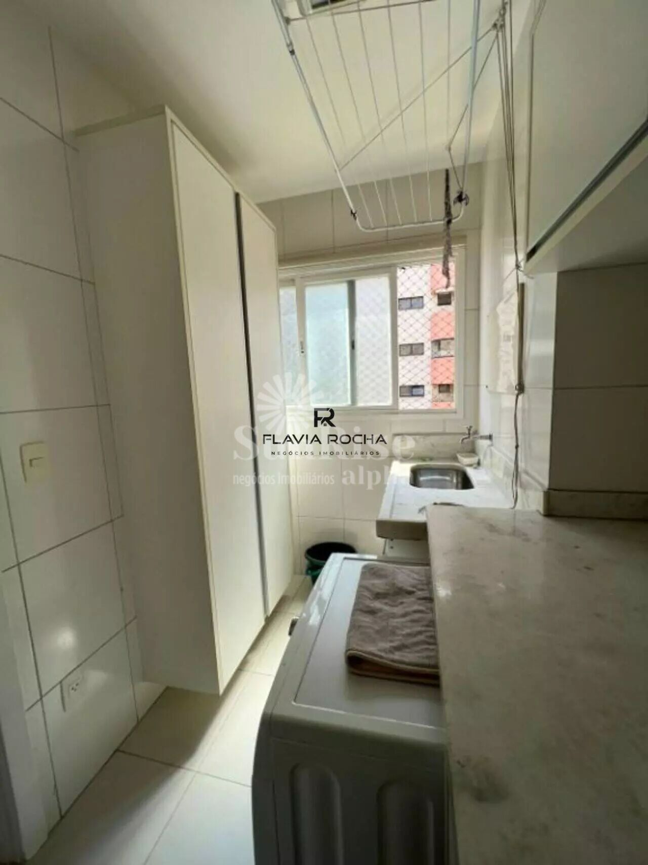 Apartamento para alugar com 3 quartos, 177m² - Foto 28