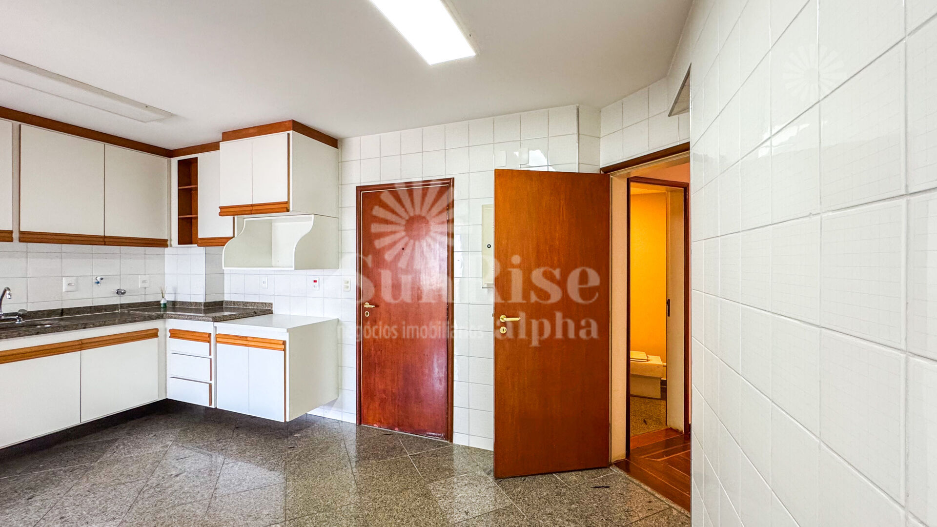 Apartamento para alugar com 3 quartos, 164m² - Foto 8