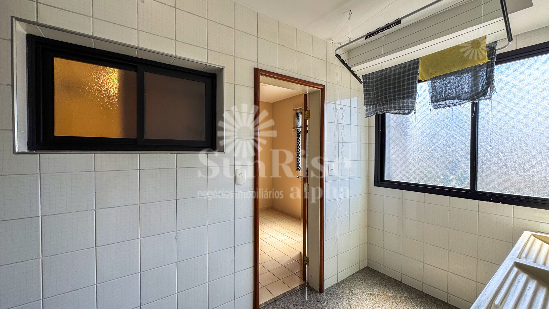 Apartamento para alugar com 3 quartos, 164m² - Foto 11