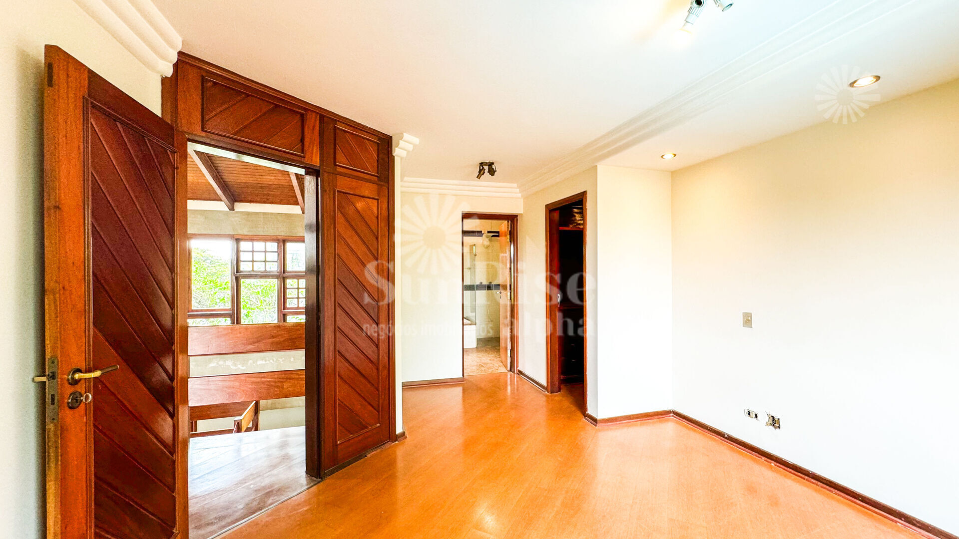 Casa à venda com 3 quartos, 420m² - Foto 25