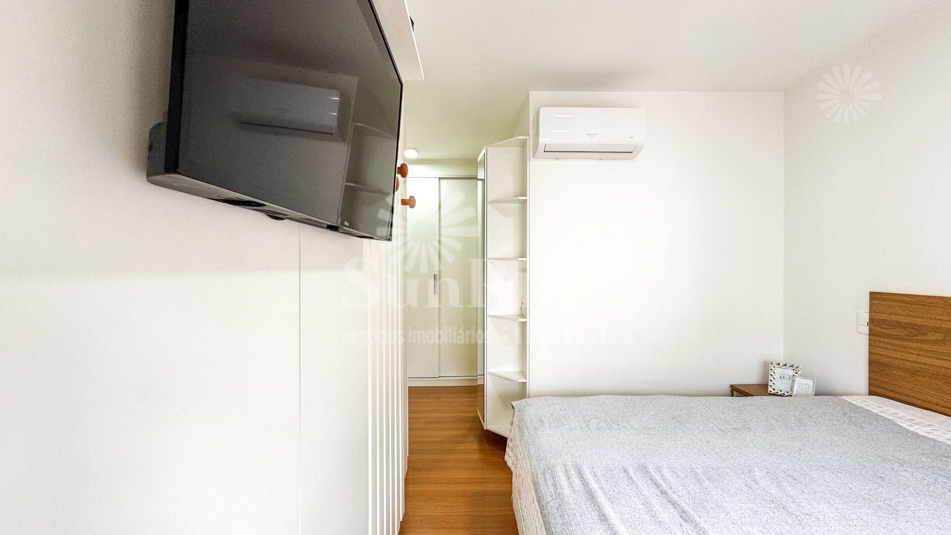 Apartamento para alugar com 3 quartos, 110m² - Foto 30