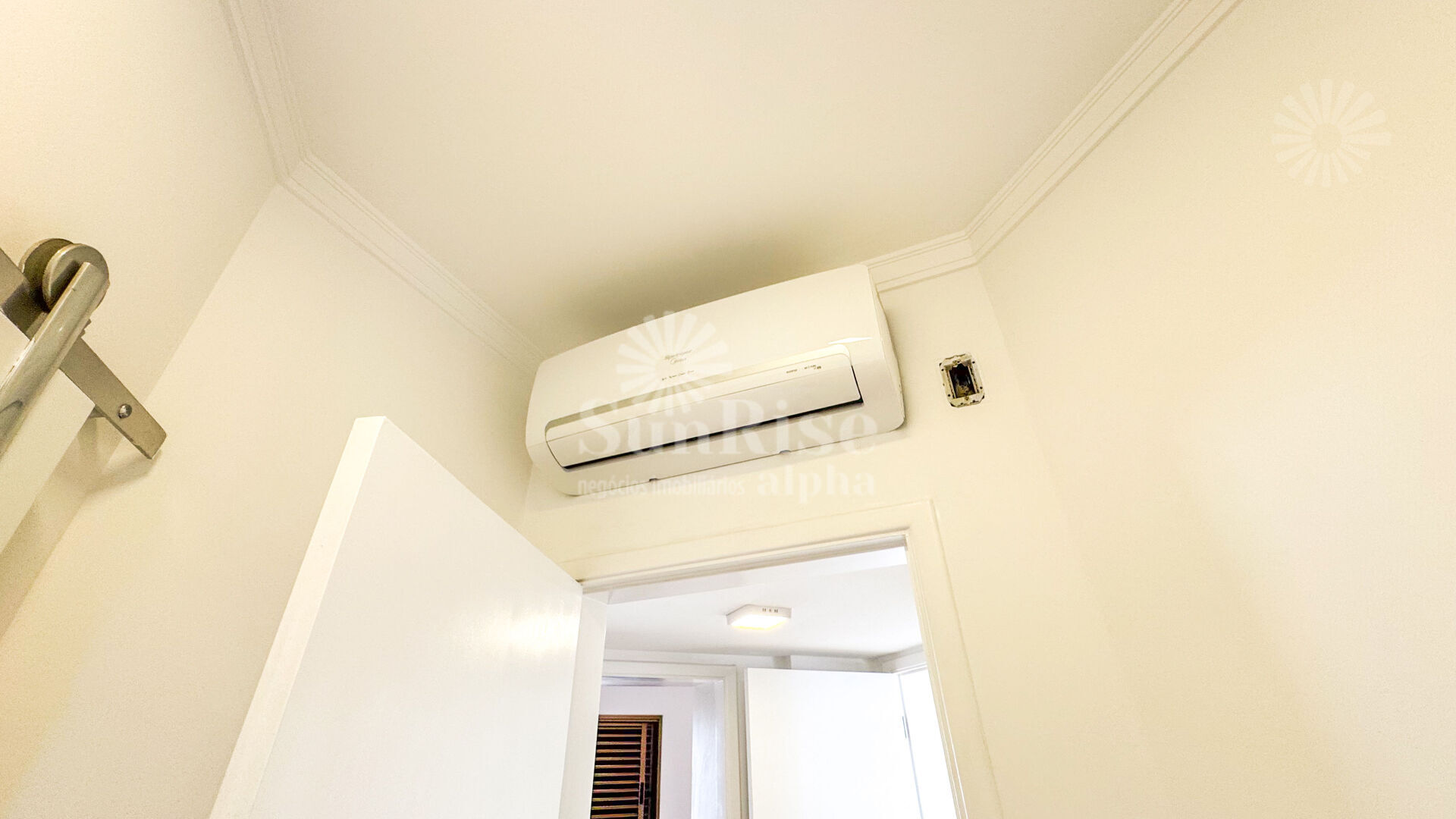 Apartamento para alugar com 3 quartos, 130m² - Foto 41