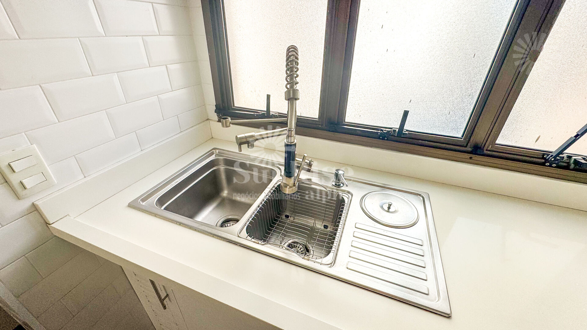 Apartamento para alugar com 3 quartos, 130m² - Foto 26