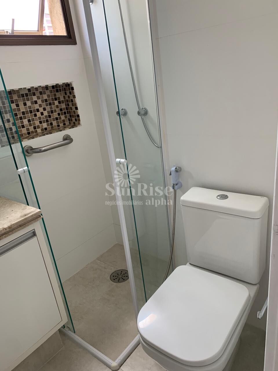 Apartamento para alugar com 3 quartos, 130m² - Foto 17