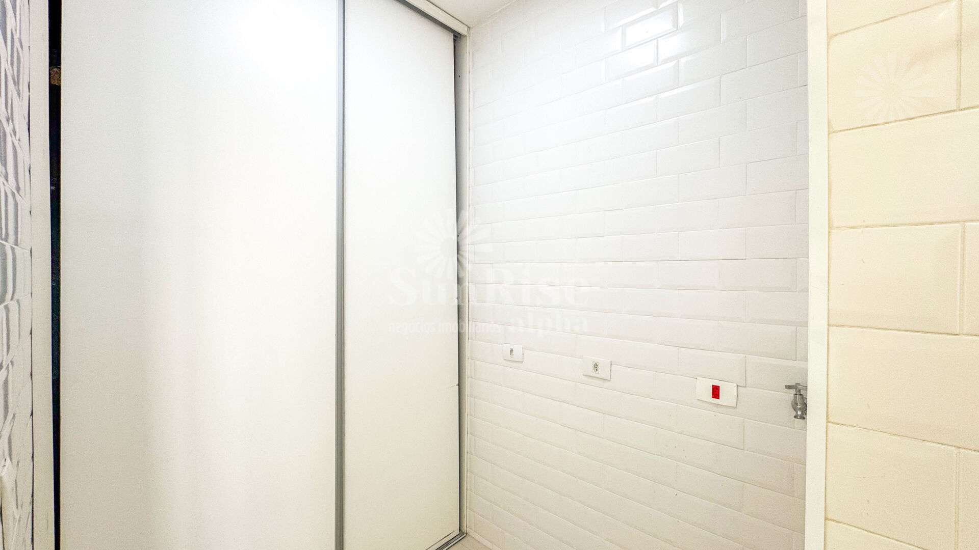 Apartamento para alugar com 3 quartos, 130m² - Foto 28