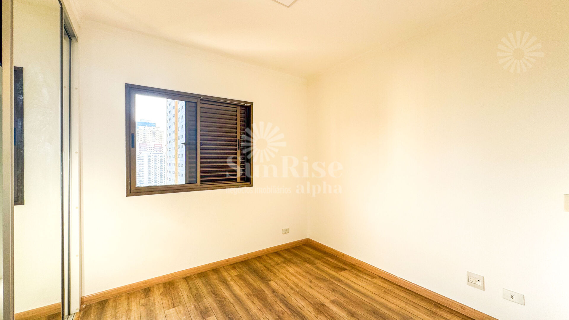 Apartamento para alugar com 3 quartos, 130m² - Foto 35