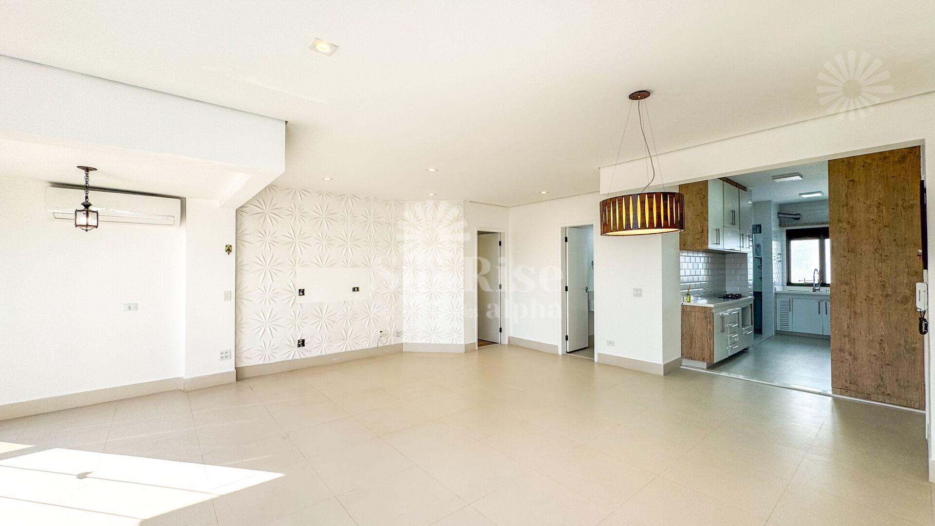 Apartamento para alugar com 3 quartos, 130m² - Foto 1