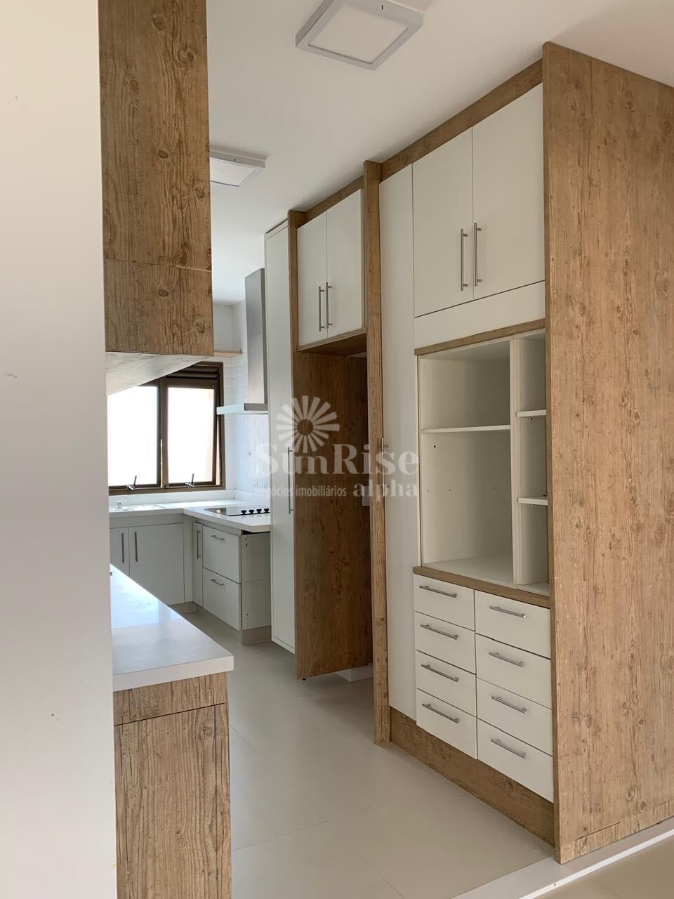 Apartamento para alugar com 3 quartos, 130m² - Foto 19