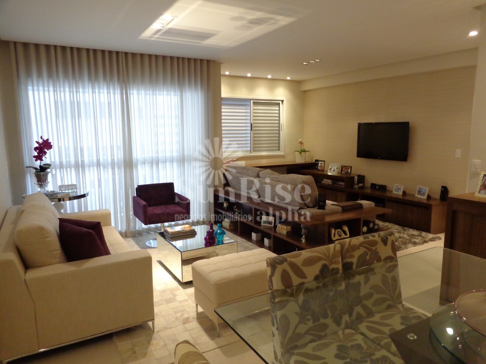 Apartamento à venda com 2 quartos, 84m² - Foto 1