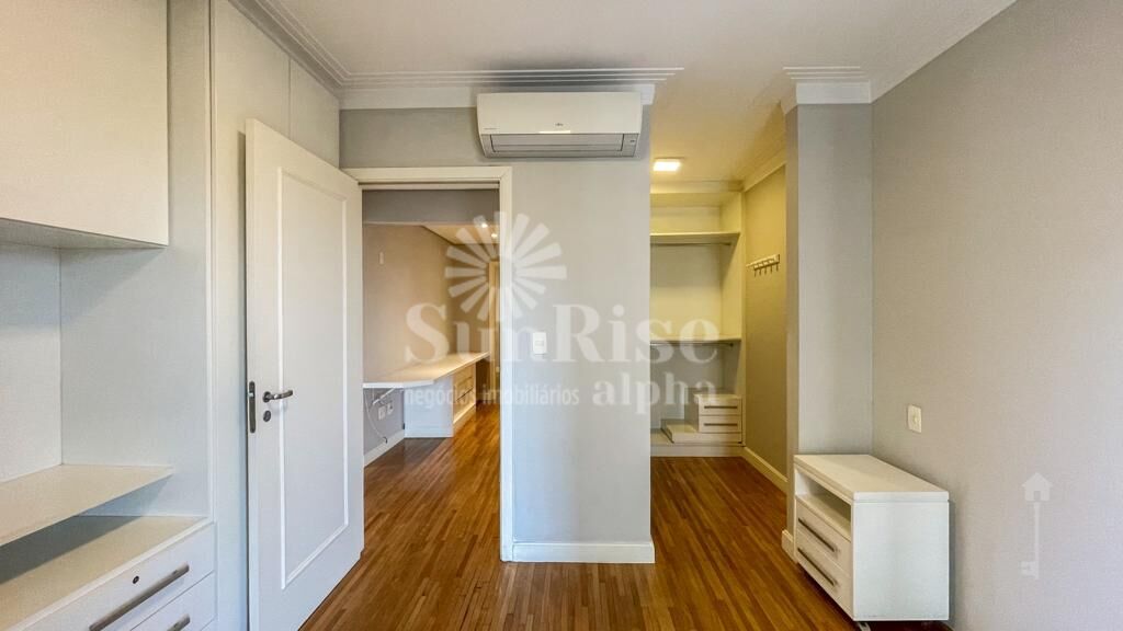 Apartamento para alugar com 4 quartos, 177m² - Foto 16