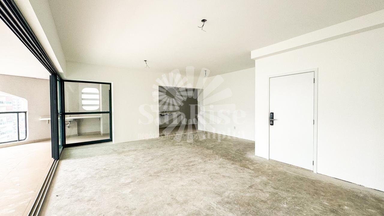 Apartamento à venda com 3 quartos, 196m² - Foto 3