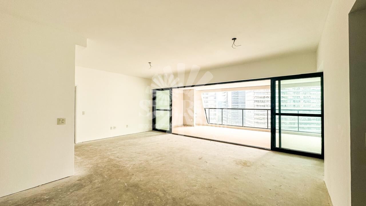 Apartamento à venda com 3 quartos, 196m² - Foto 5