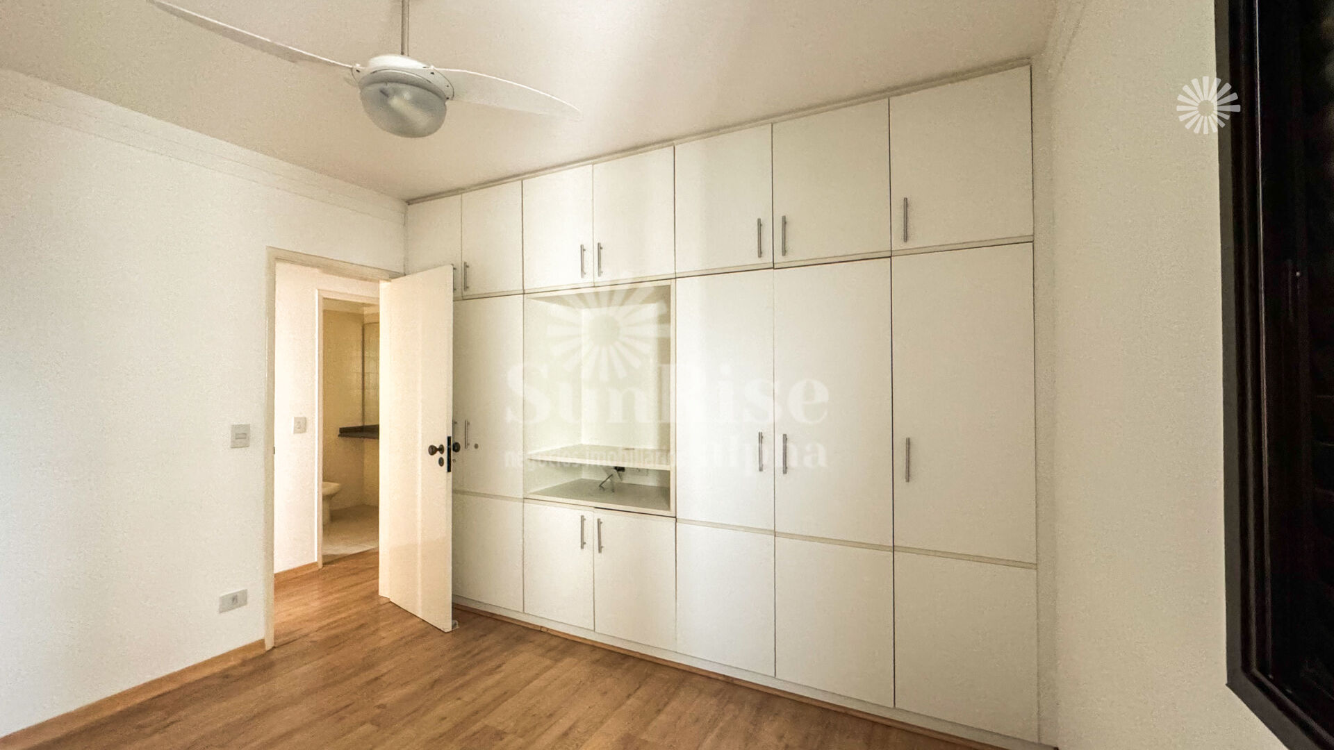 Apartamento para alugar com 3 quartos, 113m² - Foto 29