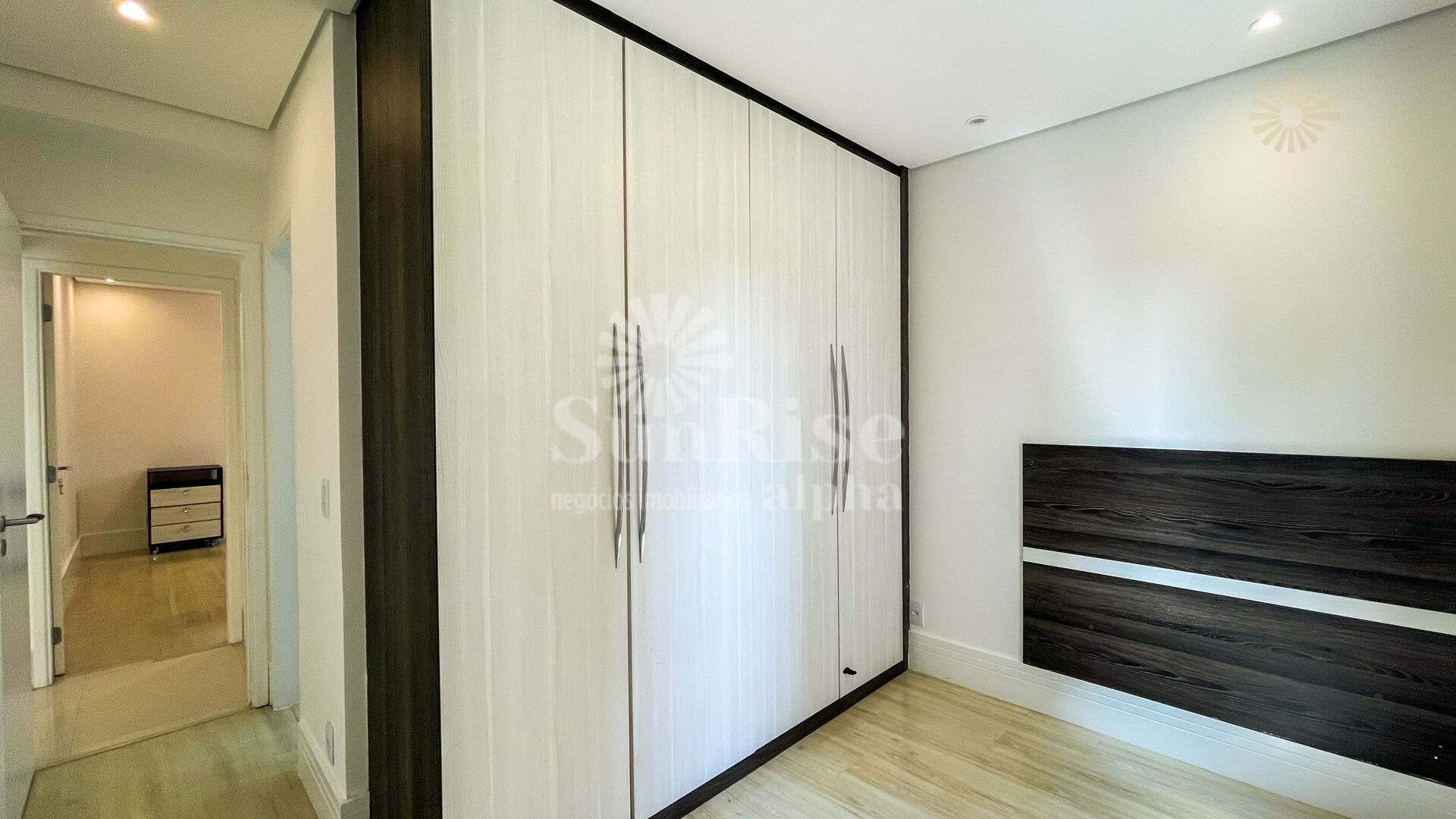 Apartamento para alugar com 2 quartos, 107m² - Foto 15