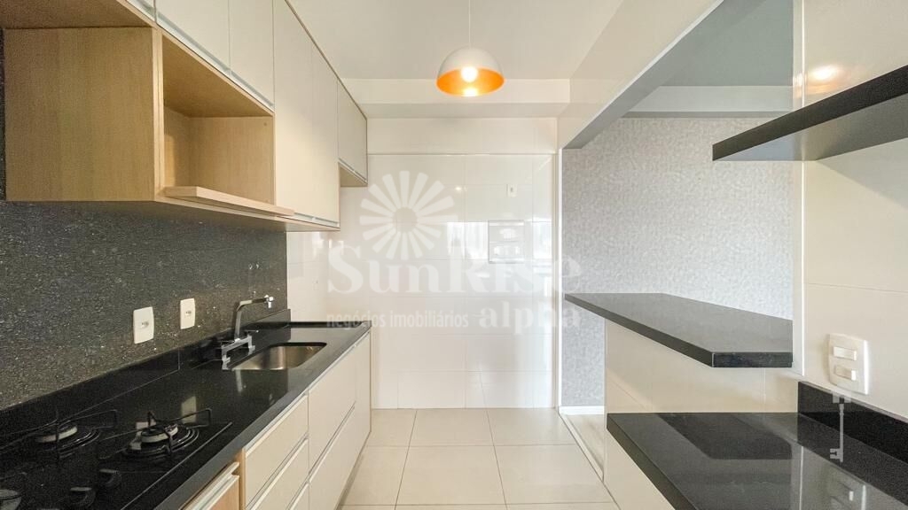 Apartamento para alugar com 2 quartos, 75m² - Foto 14