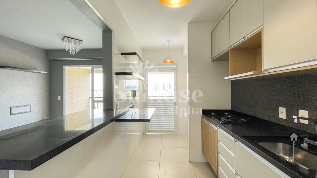 Apartamento para alugar com 2 quartos, 75m² - Foto 2