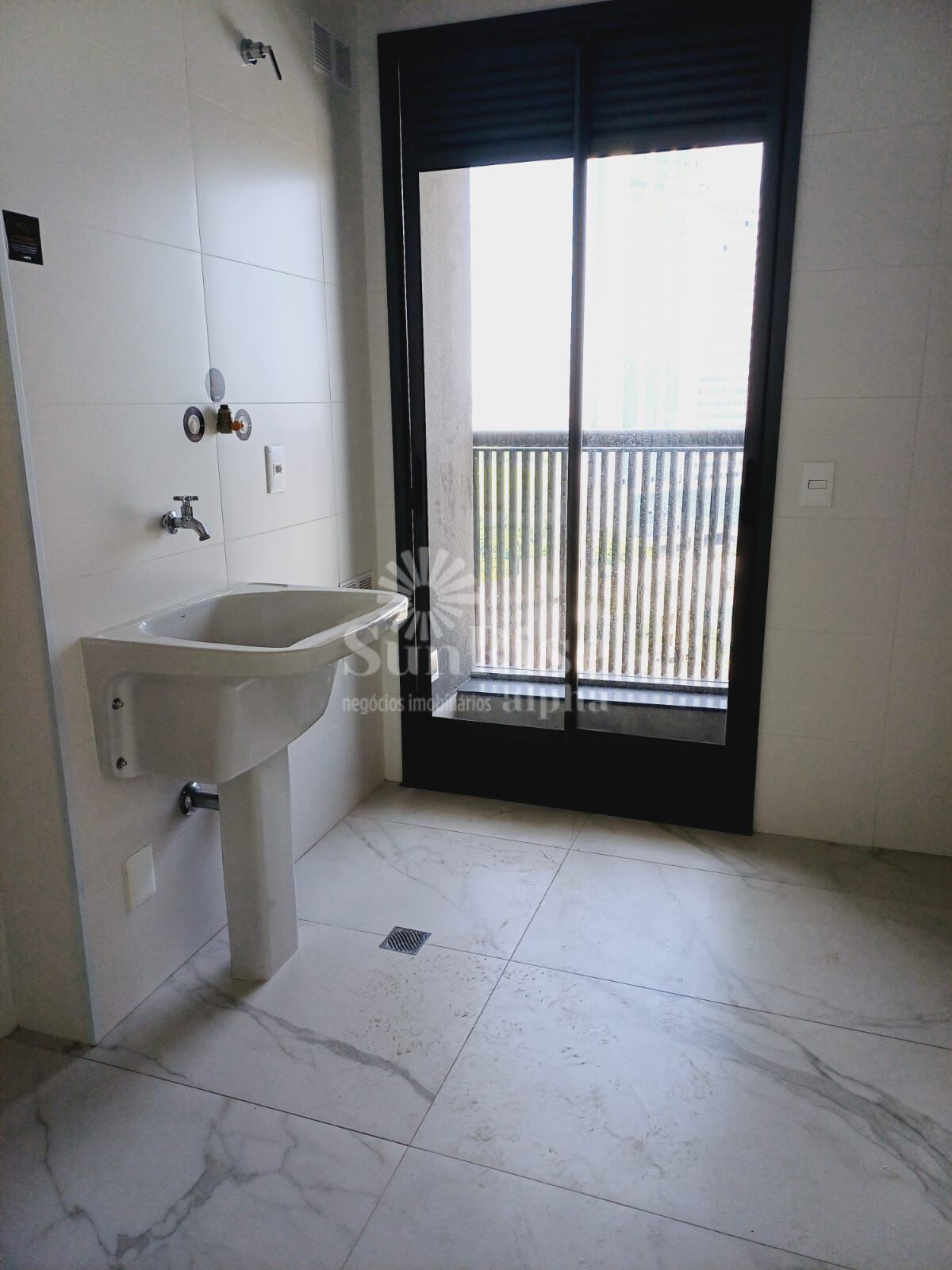 Apartamento à venda com 2 quartos, 95m² - Foto 10