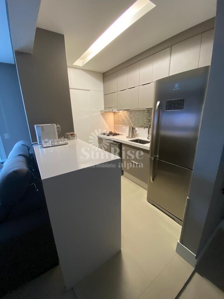 Apartamento à venda com 2 quartos, 84m² - Foto 4