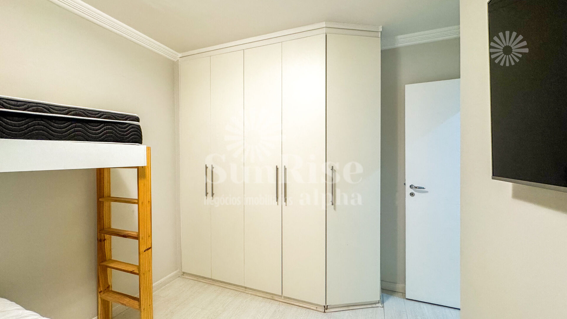 Apartamento para alugar com 2 quartos, 98m² - Foto 41