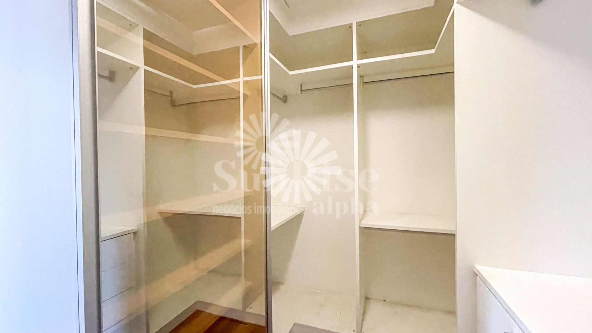 Apartamento para alugar com 4 quartos, 177m² - Foto 33