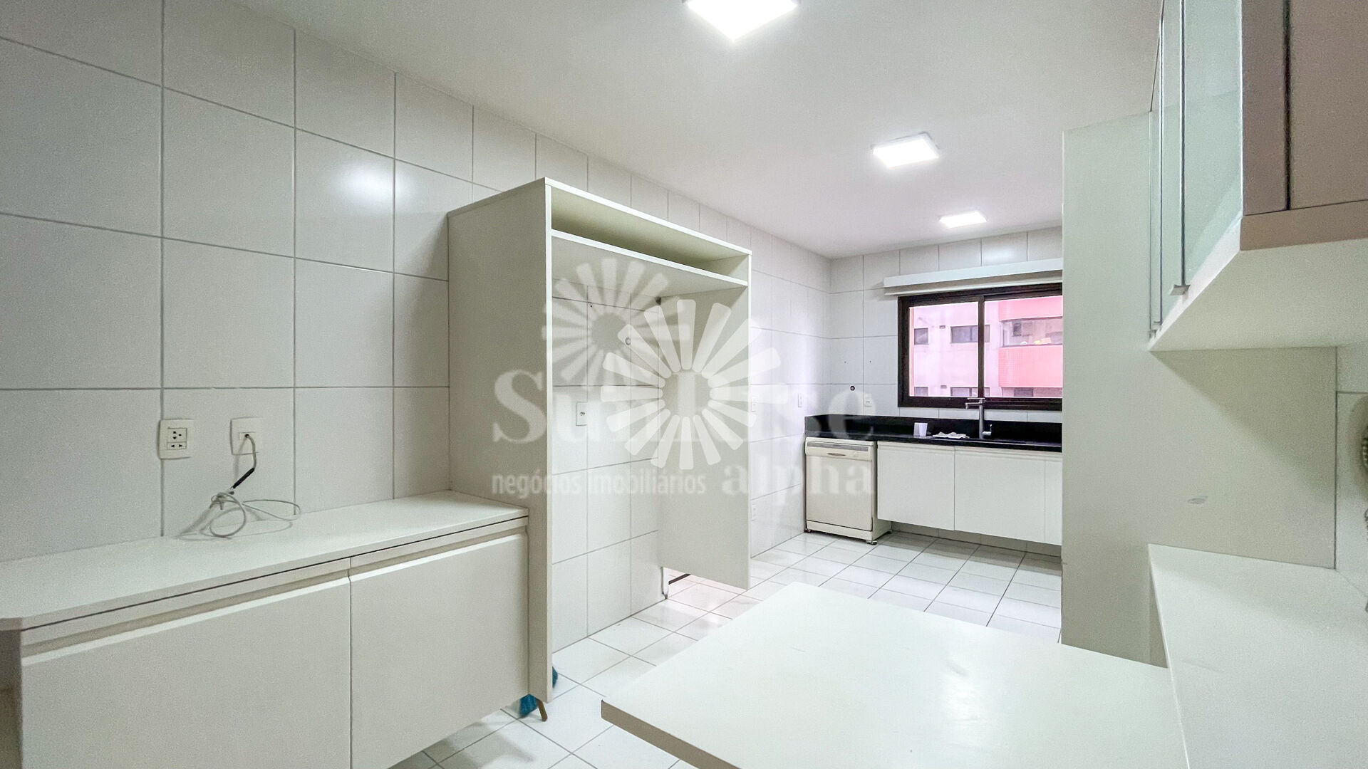 Apartamento para alugar com 4 quartos, 177m² - Foto 15