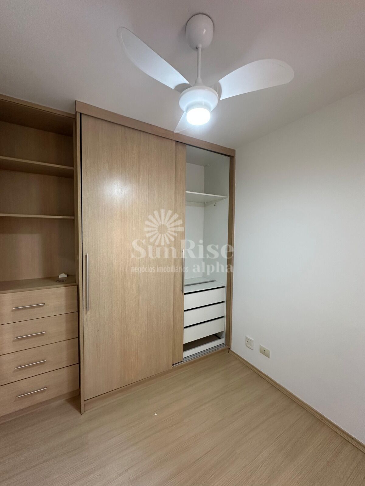 Apartamento para alugar com 3 quartos, 86m² - Foto 25