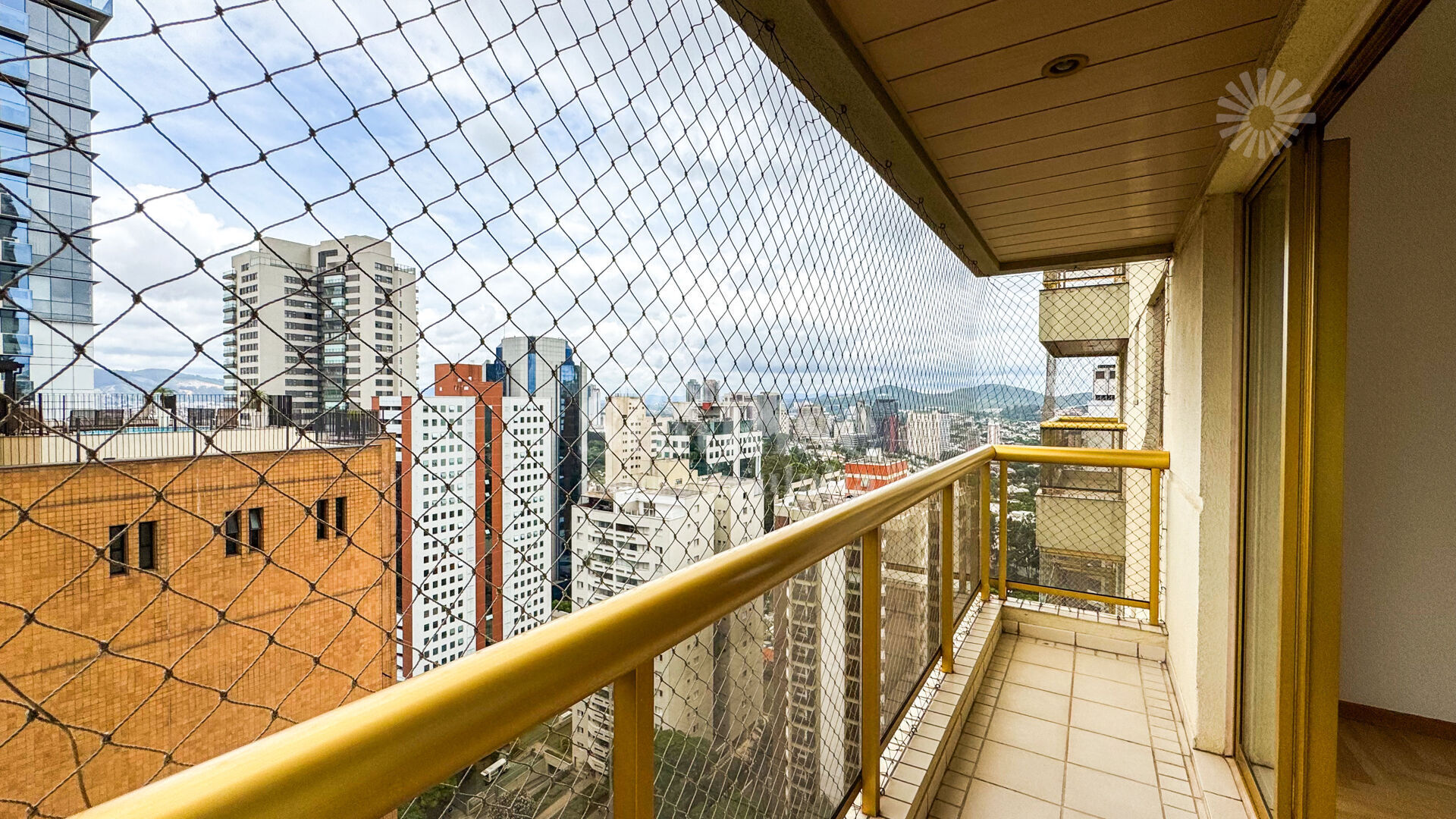 Apartamento, 3 quartos, 107 m² - Foto 2