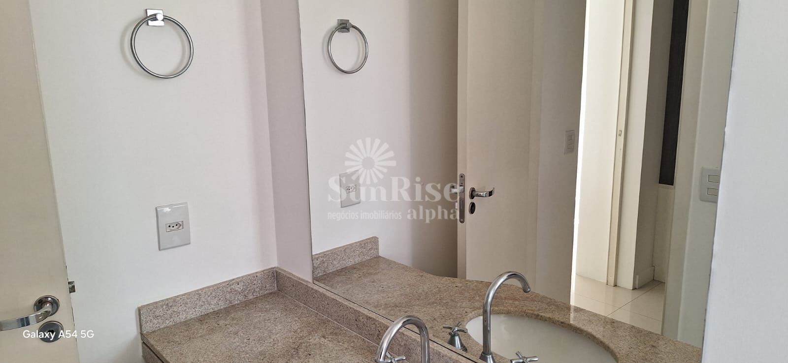 Apartamento para alugar com 1 quarto, 50m² - Foto 9