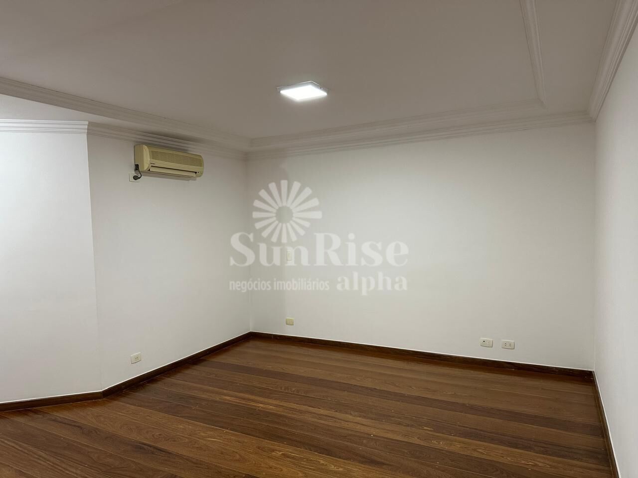 Casa para alugar com 4 quartos, 420m² - Foto 6